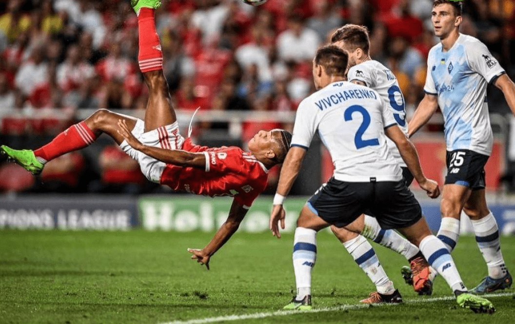 爱游戏APP荷甲赛程吃紧；波尔图窗口期外线爆发；媒体盛赞；细节决定成败的简单介绍