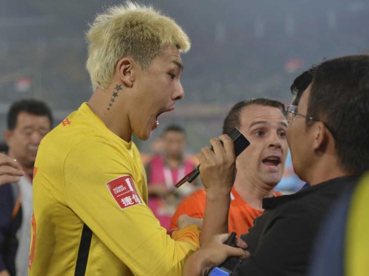 西甲赛程吃紧,夏洛特黄蜂冲刺阶段战术微调,赛场秩序良好,赛季目标并未改变的简单介绍 西甲赛程吃紧,夏洛特黄蜂冲刺阶段战术微调,赛场秩序良好,赛季目标并未改变的简单介绍