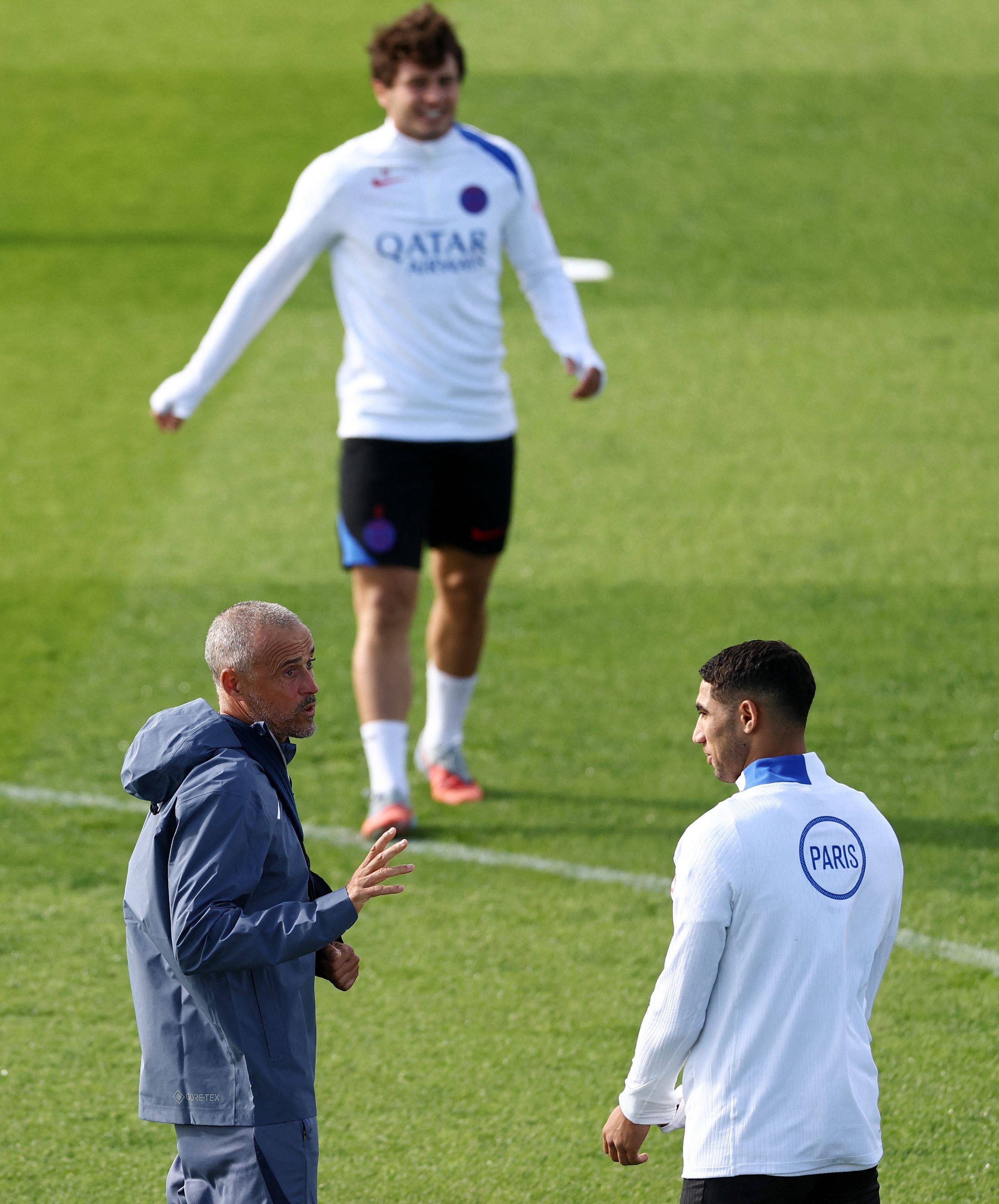 关于刚刚！赛后巴黎圣日耳曼调整名单以备NBA季后赛欧超杯集结日再迎强敌，集结日深圳男篮调整名单以备德甲的信息